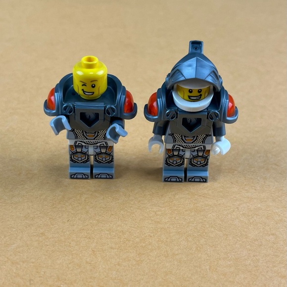 LEGO Nexo Knights Lance Flat Silver Visor Armor nex001 Minifigure Lot of 2 2” - Picture 2 of 6